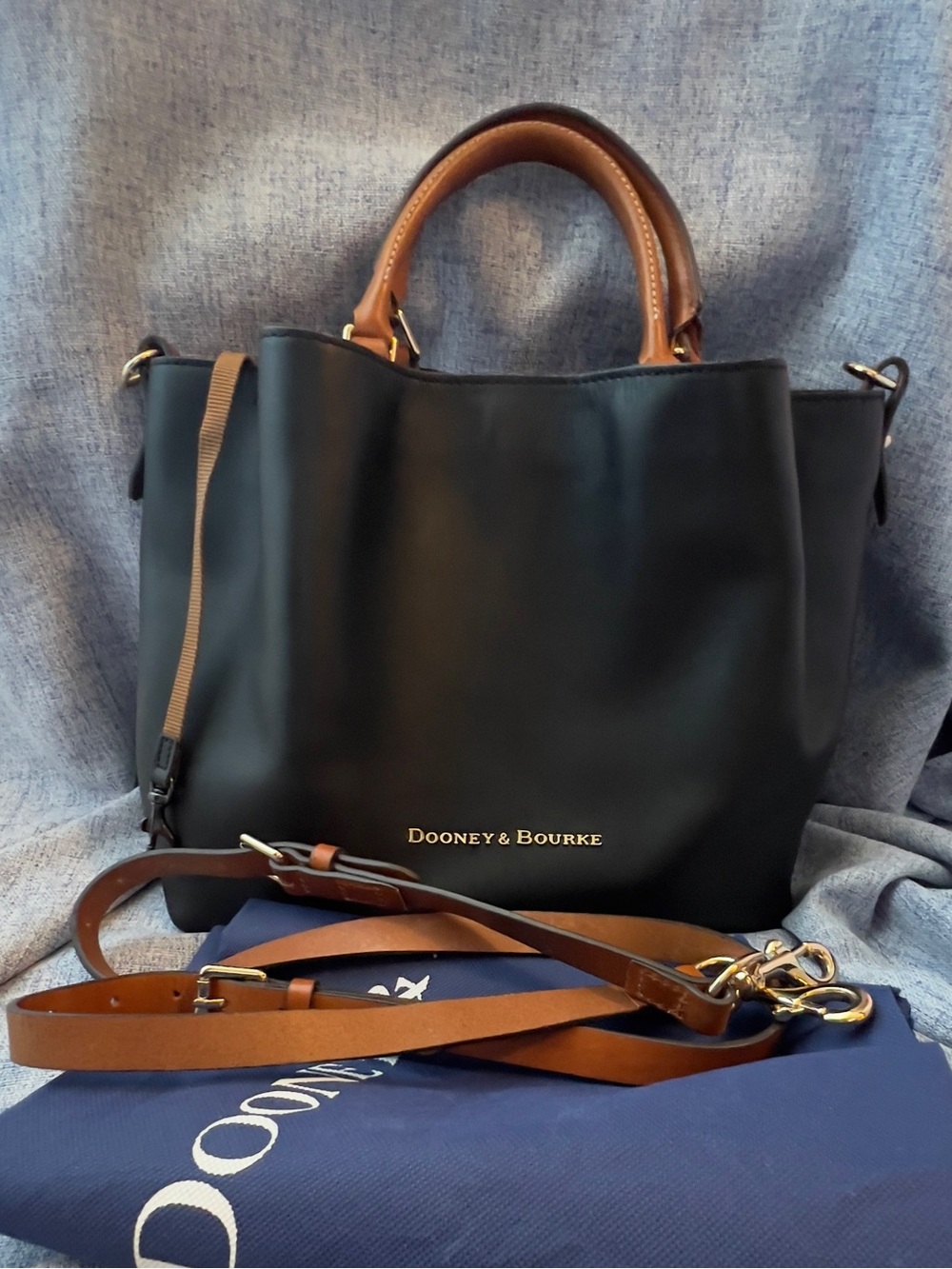 Dooney & Bourke Black Large Barlow Satchel
